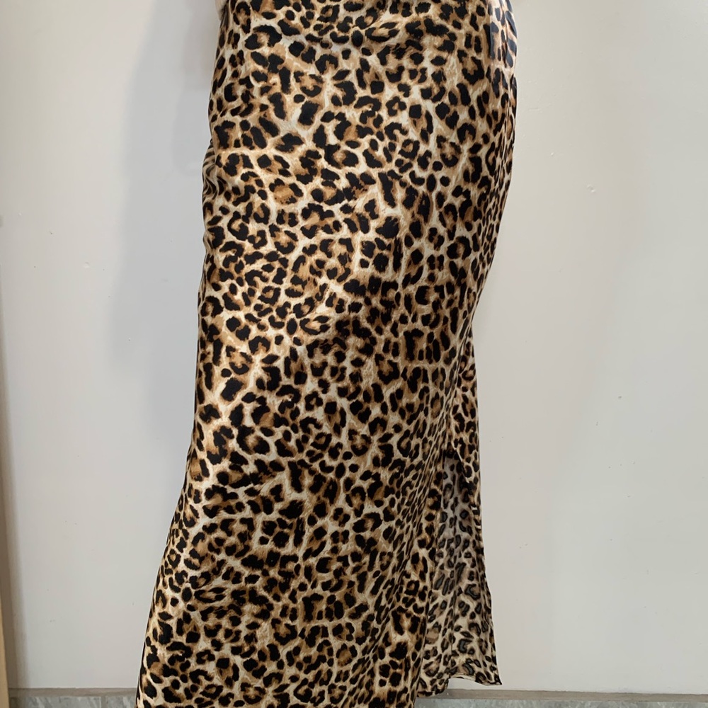 NWOT Leopard Print Skirt Size Small